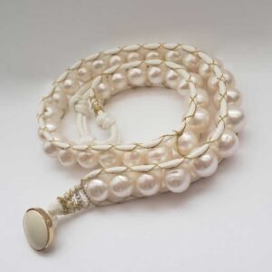 Freshwater pearl bracelet made with Nylon Cord